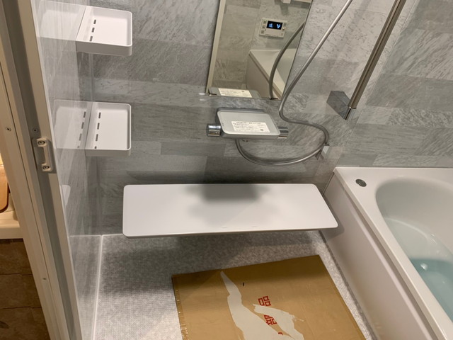 汚れにくく掃除のラクな快適バスルームに